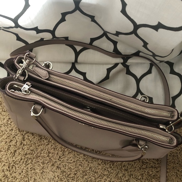 Large coach purse - Picture 2 of 2
